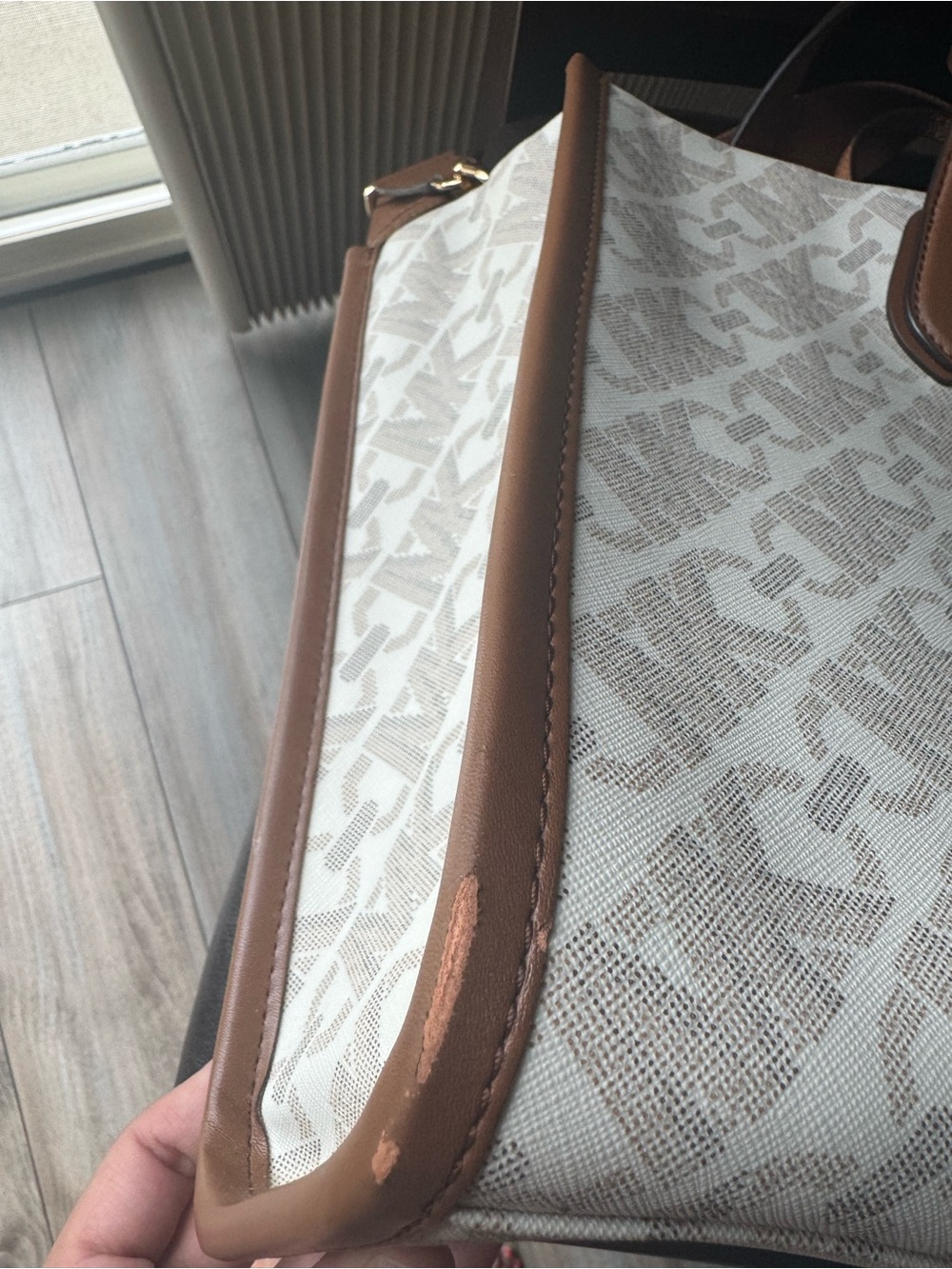Michael Kors Gigi Large Tote Bag Beige and Brown caryall with Adjustable Strap - Picture 8 of 16